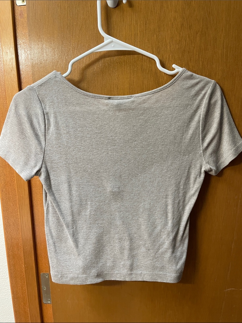 Forever 21 Heather Tan Short Sleeve Henley Crop Top - Picture 2 of 3
